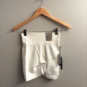 Forever21 Women’s Biker Shorts New With Tags